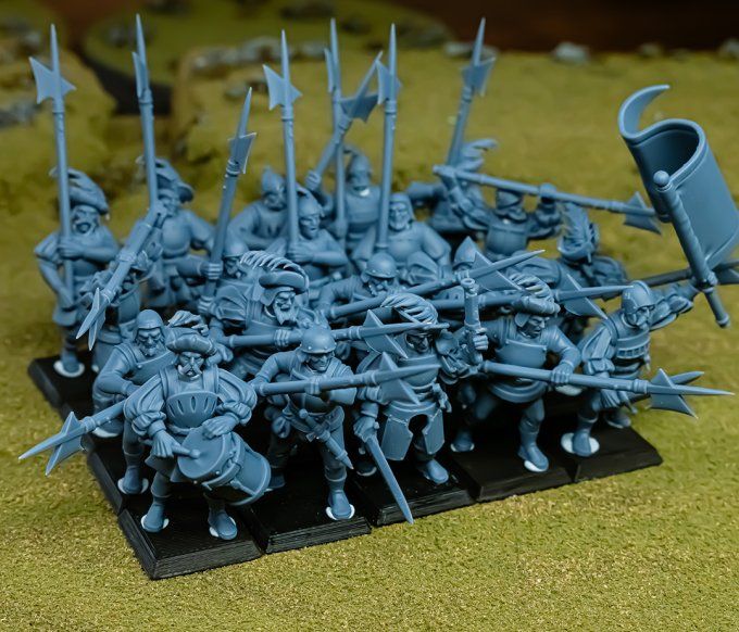 Sunland troops with halberds